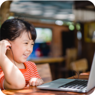 Hình thức học thuận tiện, học online mọi lúc mọi nơi giúp con có nhiều thời gian để học và tiếp thu kiến thức